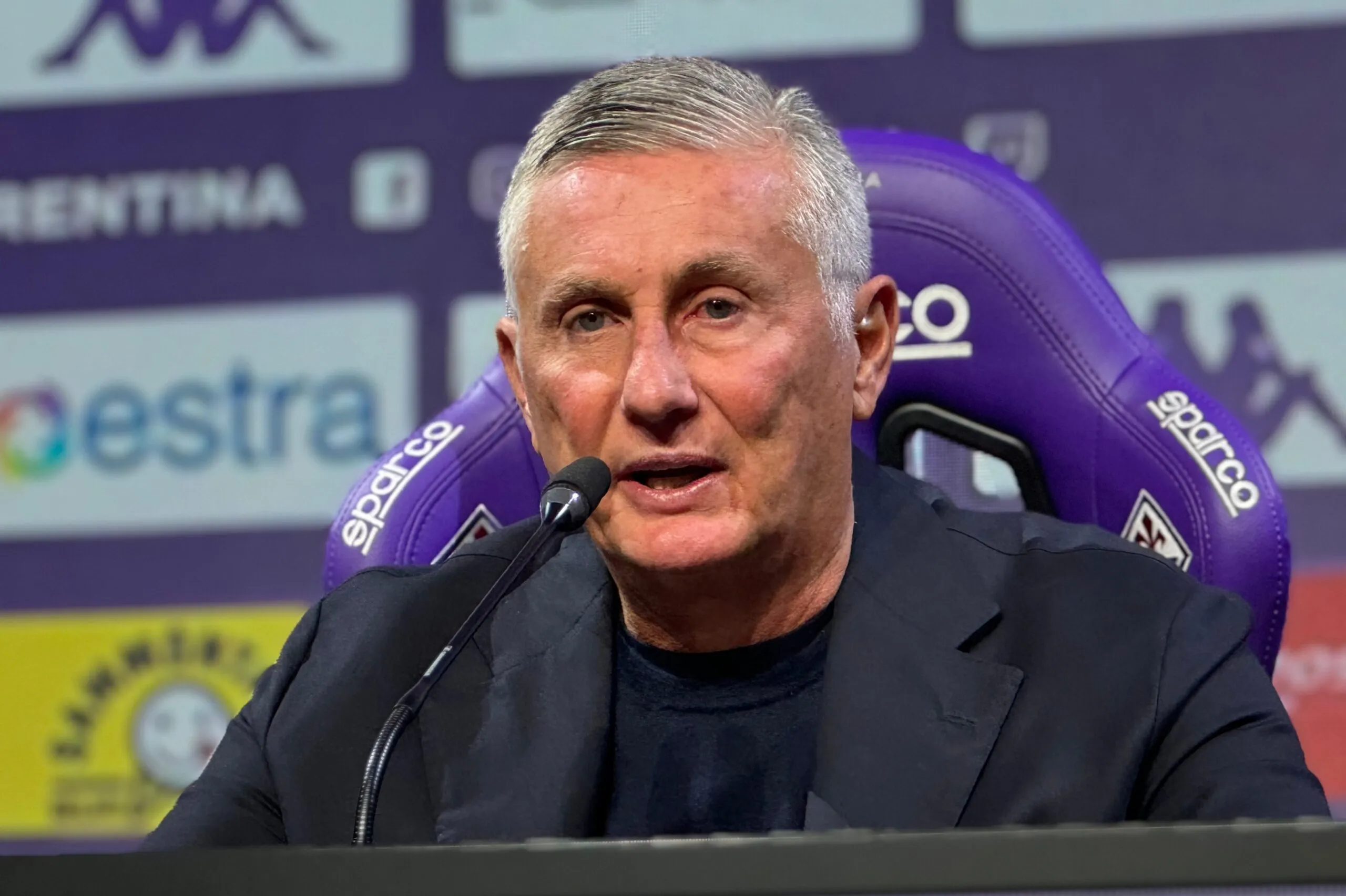 Fiorentina, Pradé contro arbitro: “Ci giochiamo la vita, non ha avuto il coraggio di…”