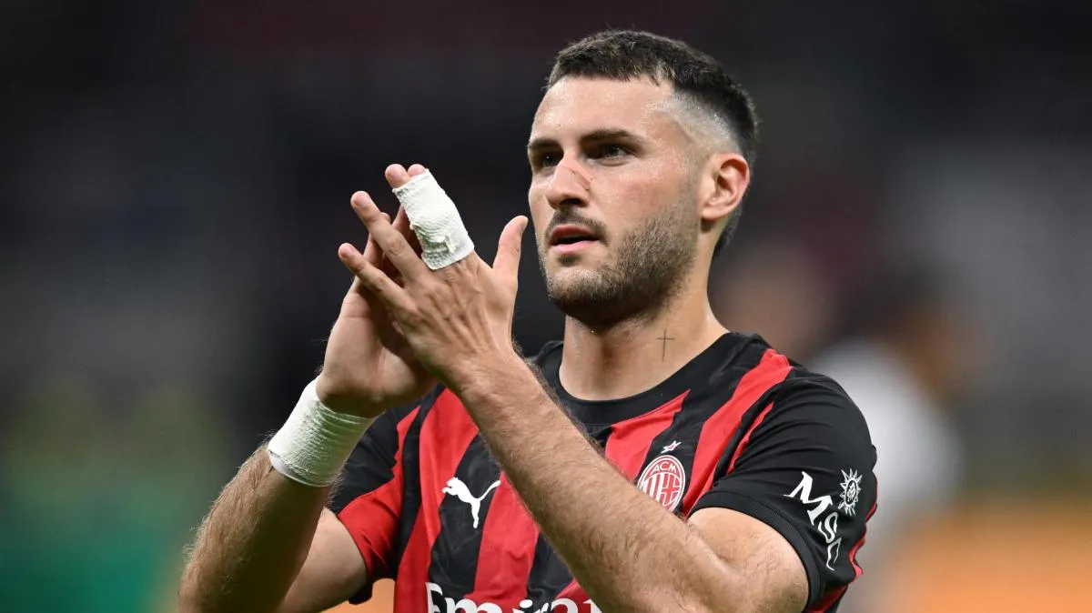 Calciomercato Milan, Gimenez torna in discussione: serve un nove 