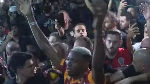Osimhen in estasi, le sue parole fanno arrabbiare i tifosi del Napoli