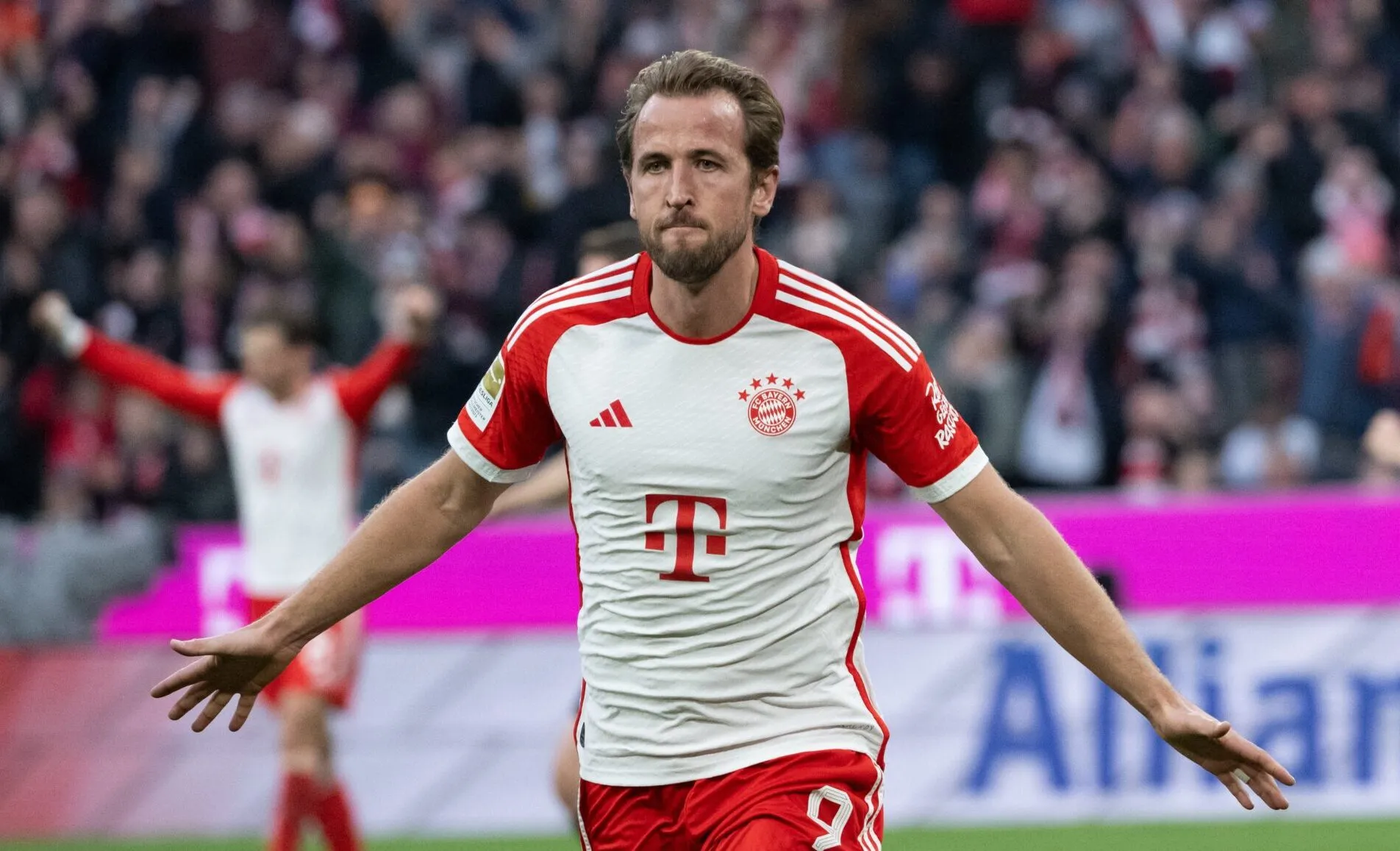 Kane ne fa 50 nell’anno solare: il Bayern trema, c’è la clausola