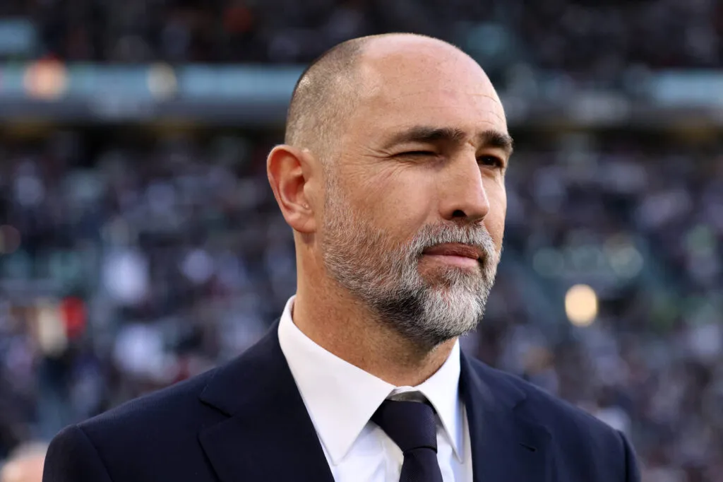 Calciomercato Juve, nuova idea in difesa: contatti con un ex Serie A