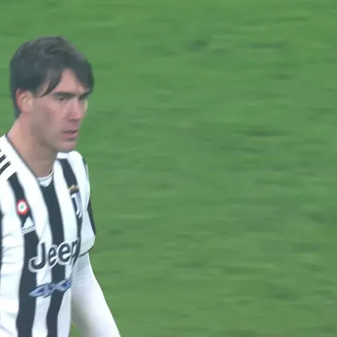 Vlahovic-Allegri: la statistica che penalizza il bomber della Juventus!