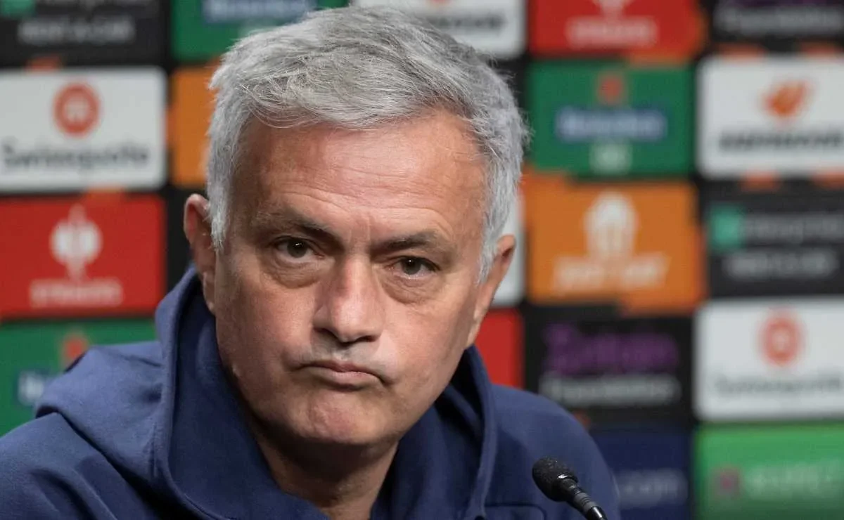 Mourinho: “Orgoglioso dei miei uomini, l’arbitro sembrava spagnolo. Sul futuro…”