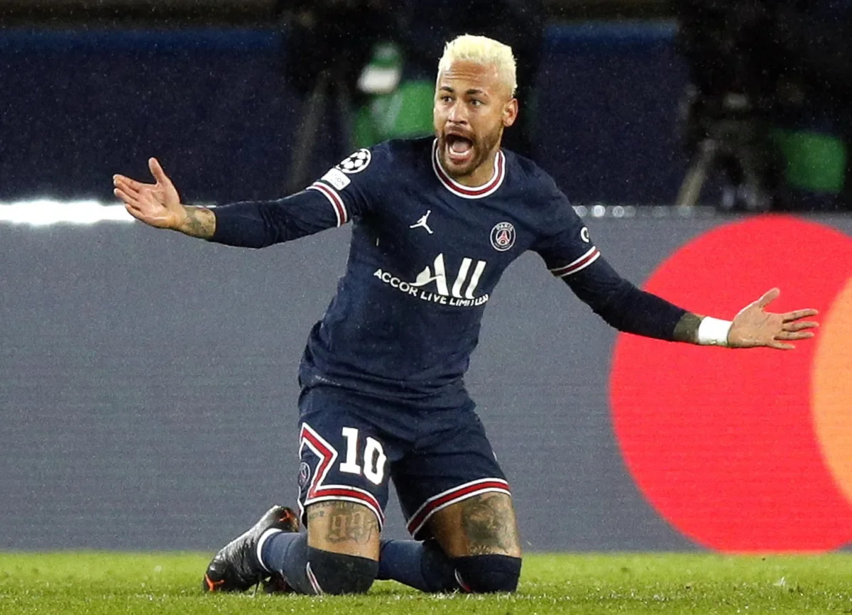 Il PSG fa “festa”, Neymar no: ecco dove l’hanno pizzicato, è ancora polemica. Sul futuro…