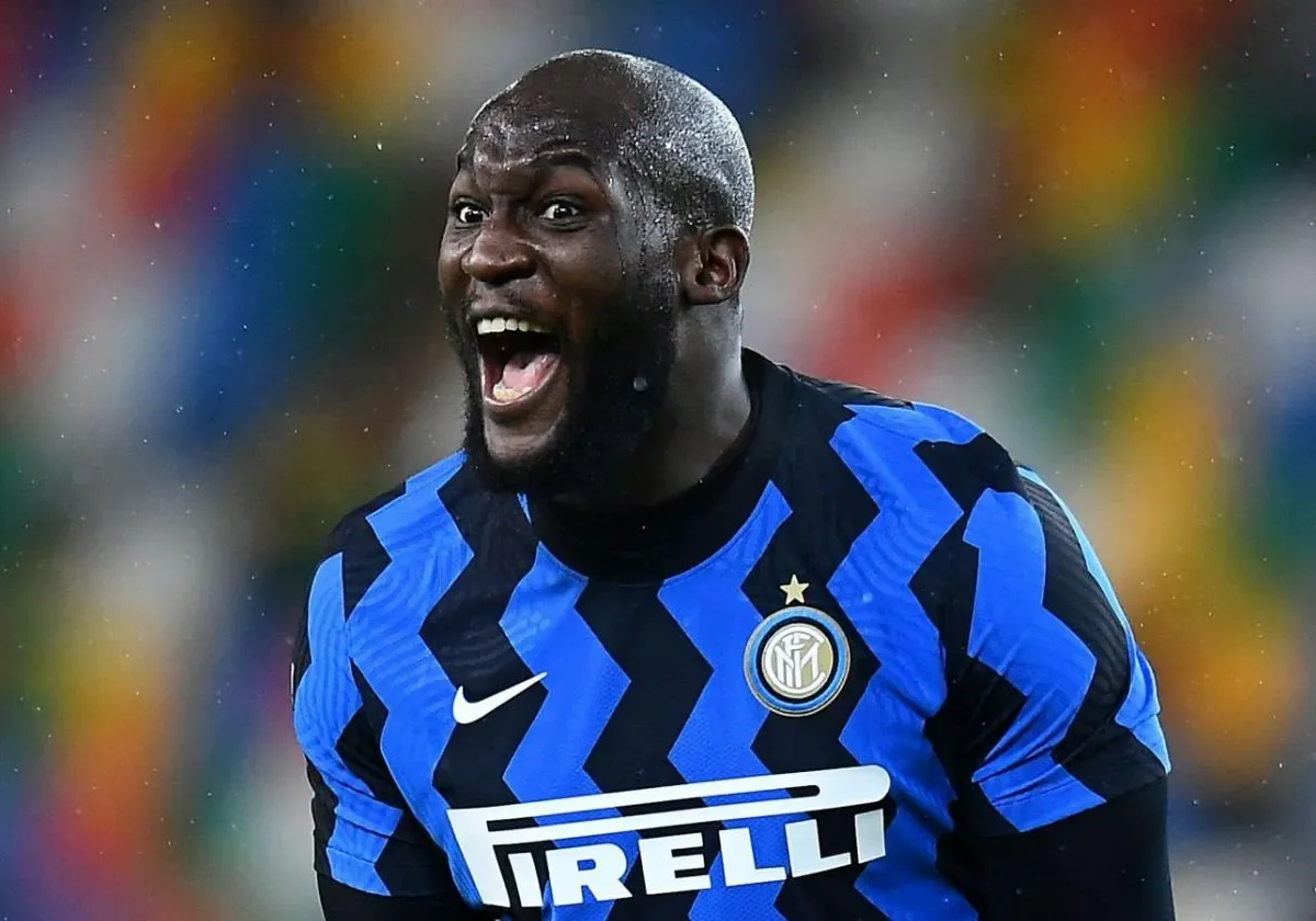 Bonolis duro su Lukaku: “Romelu d’estate è abituato a scappare. Adesso…”