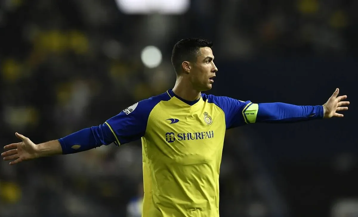 Cristiano Ronaldo lancia la bomba: 'La Serie A era morta. Messi? Molto meglio...'