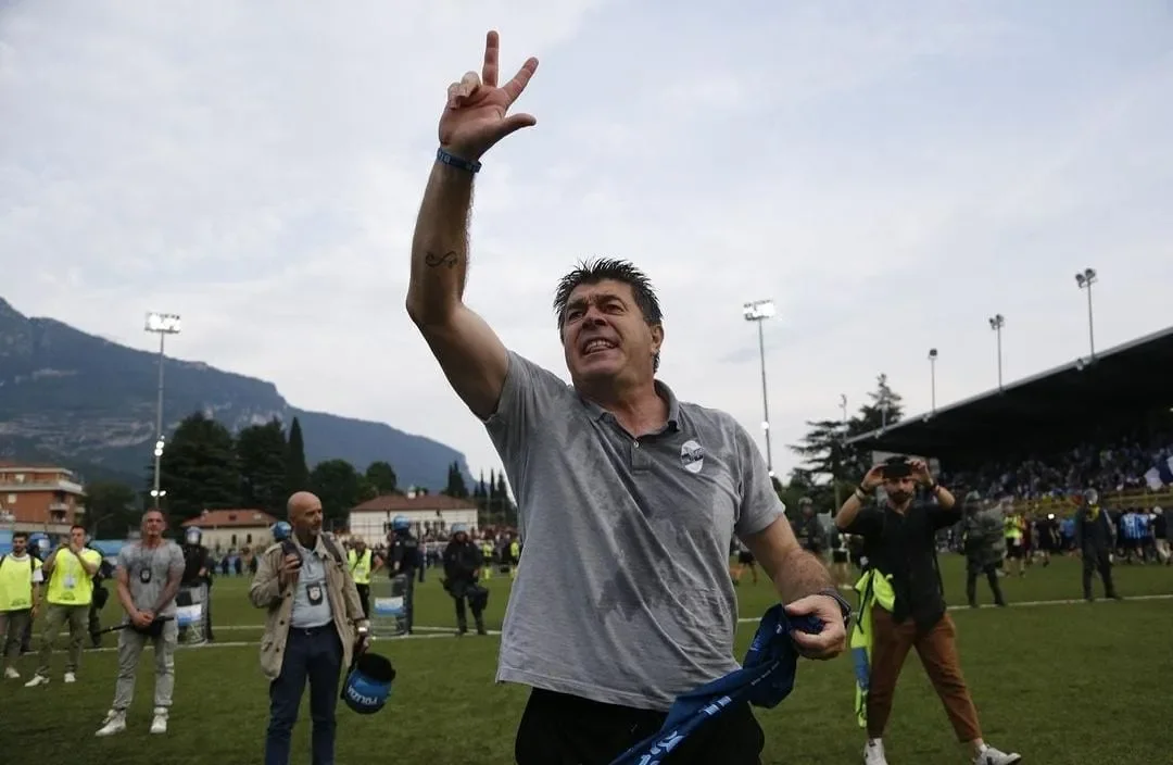 Lecco, Foschi: “Il segreto della vittoria? Una canzone. Riuniti in cerchio, tutti a cantare"