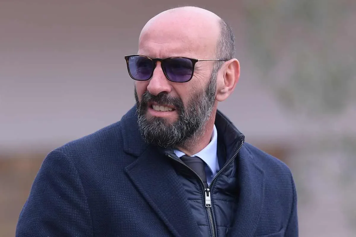 Monchi racconta l’aggressione a Isco: “Non ho esitato…”