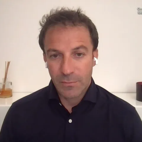 Del Piero: “E’ una società che ci toglie creatività. Oggi ai giovani si chiede…”