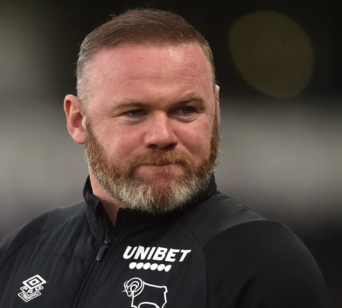 Rooney confessa: “Non volevo stare con la gente, bevevo fino a svenire. Una volta…”