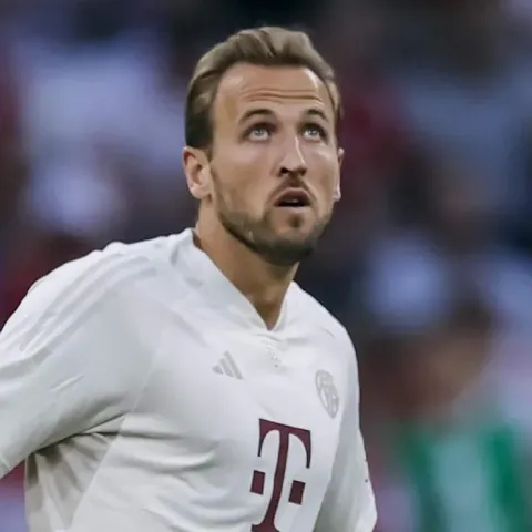 Kane abbandona l’albergo e trova casa: tutti i costi del soggiorno e della villa extra-lusso