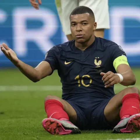 Dugarry attacca il Real Madrid: “Se vogliono Mbappé sul serio, devono fare solo una cosa”