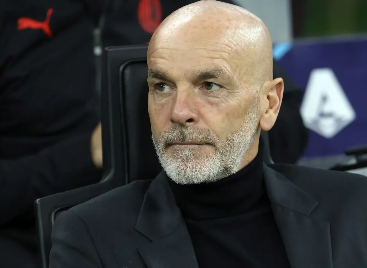Milan, Pioli duro sul caso Maignan: “Gli ignoranti stiano a casa. Su Leao dico…”