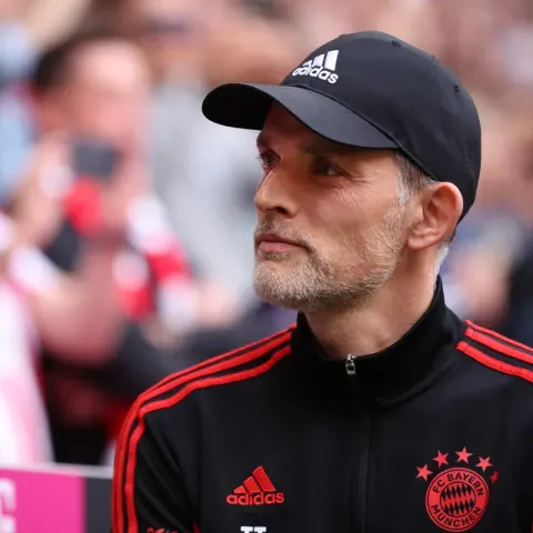 Tuchel si lamenta: 'In Germania c'è una regola diversa rispetto all'Inghilterra'. E i tifosi del Bayern Monaco lo criticano...