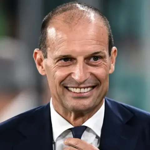 Trevisani punta Allegri: “Sono tre anni che Alex Sandro non può giocare. C’è un problema…”
