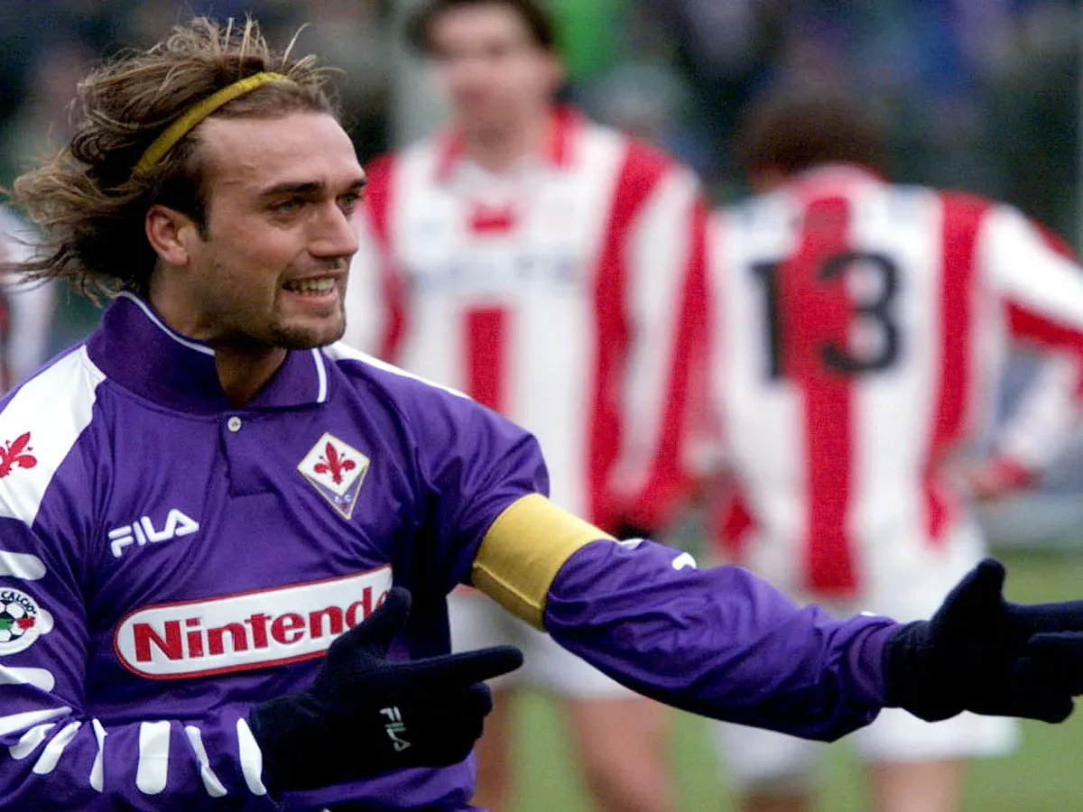Batistuta e l’aneddoto sulla punizione: “Miro quell’uomo in barriera e tiro più forte che posso…”