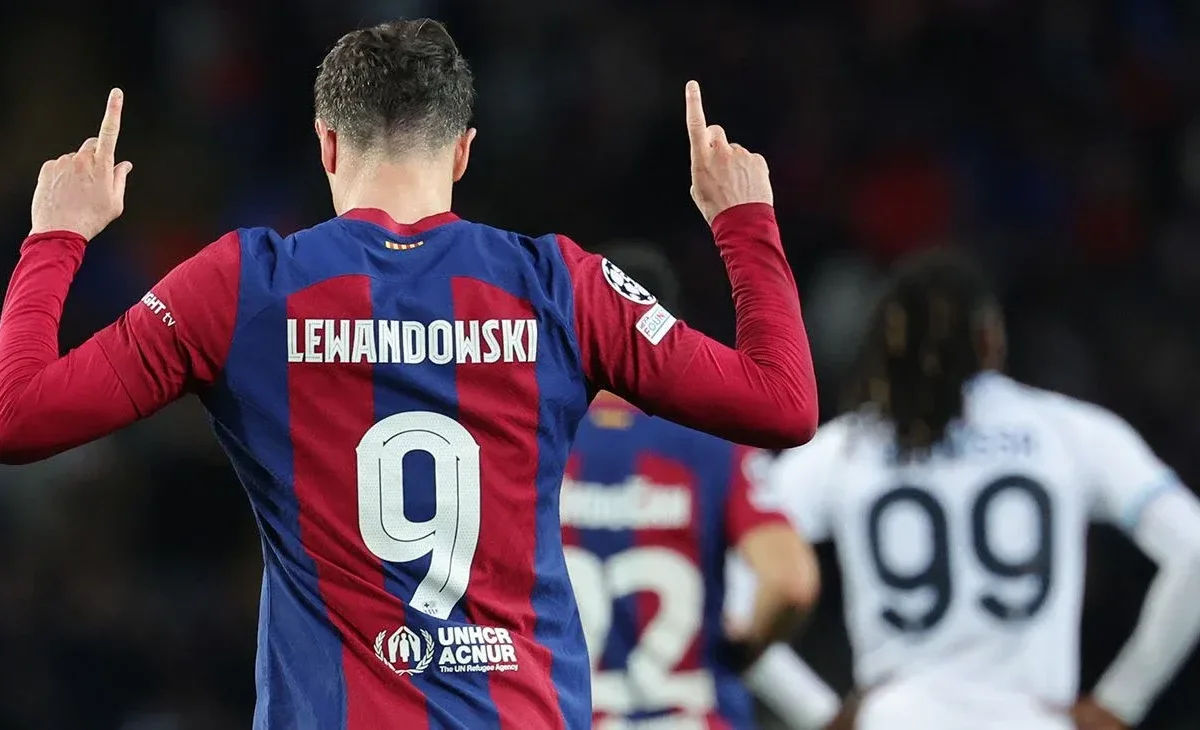 La mega offerta per Lewandowski arriva dall’Arabia: le cifre sono da capogiro