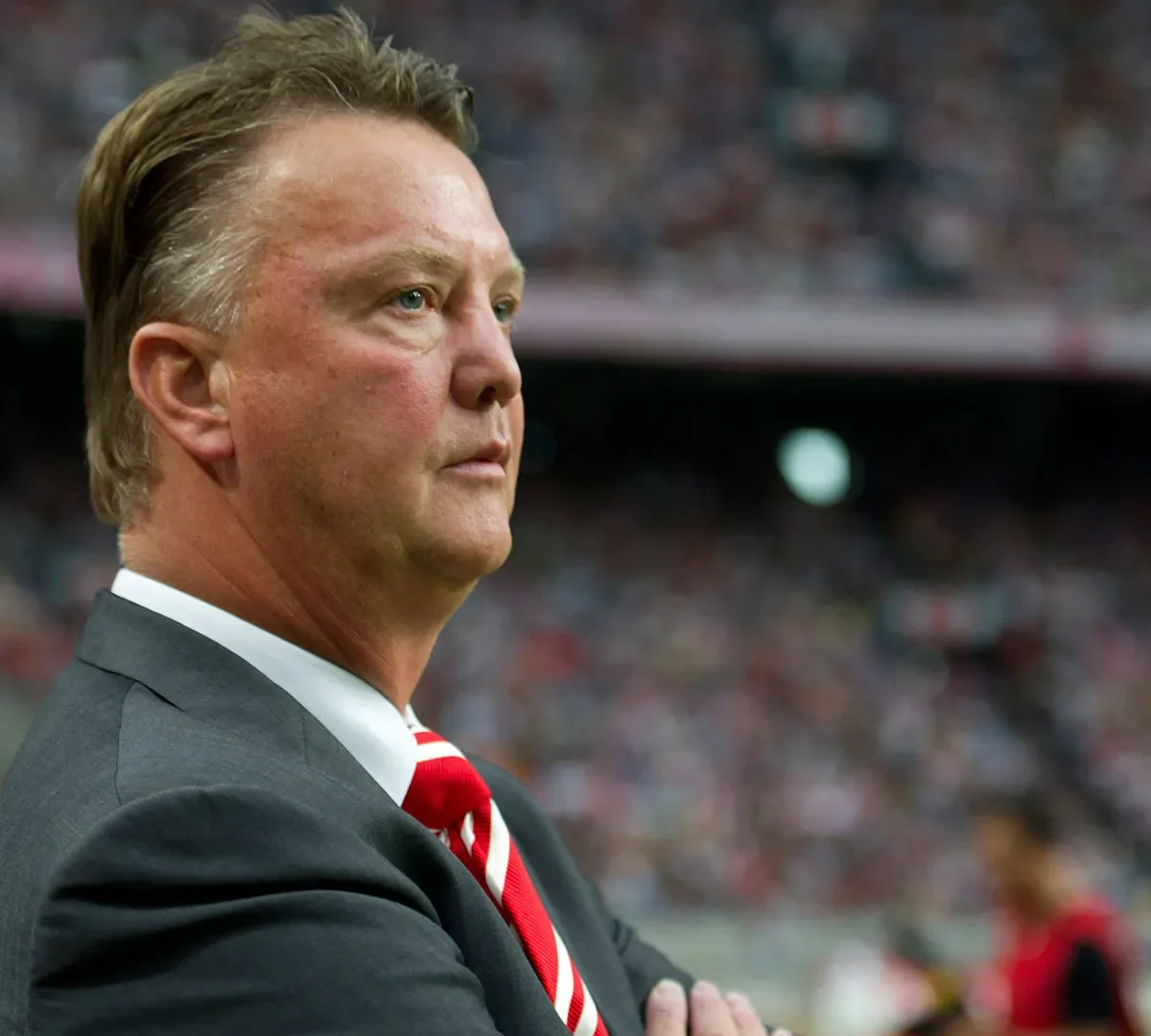 Van Gaal e il cancro: “Abituato alla morte, ho avuto una serie di lutti. A chi lotta ogni giorno dico…”
