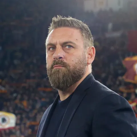 La Roma aspetta, De Rossi non più e agisce, Dybala riflette: i motivi