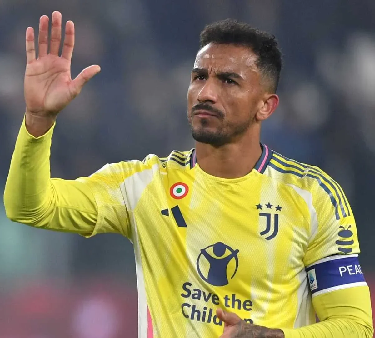 Juve, Danilo: la lettera d’addio ai tifosi e quel sassolino alla società