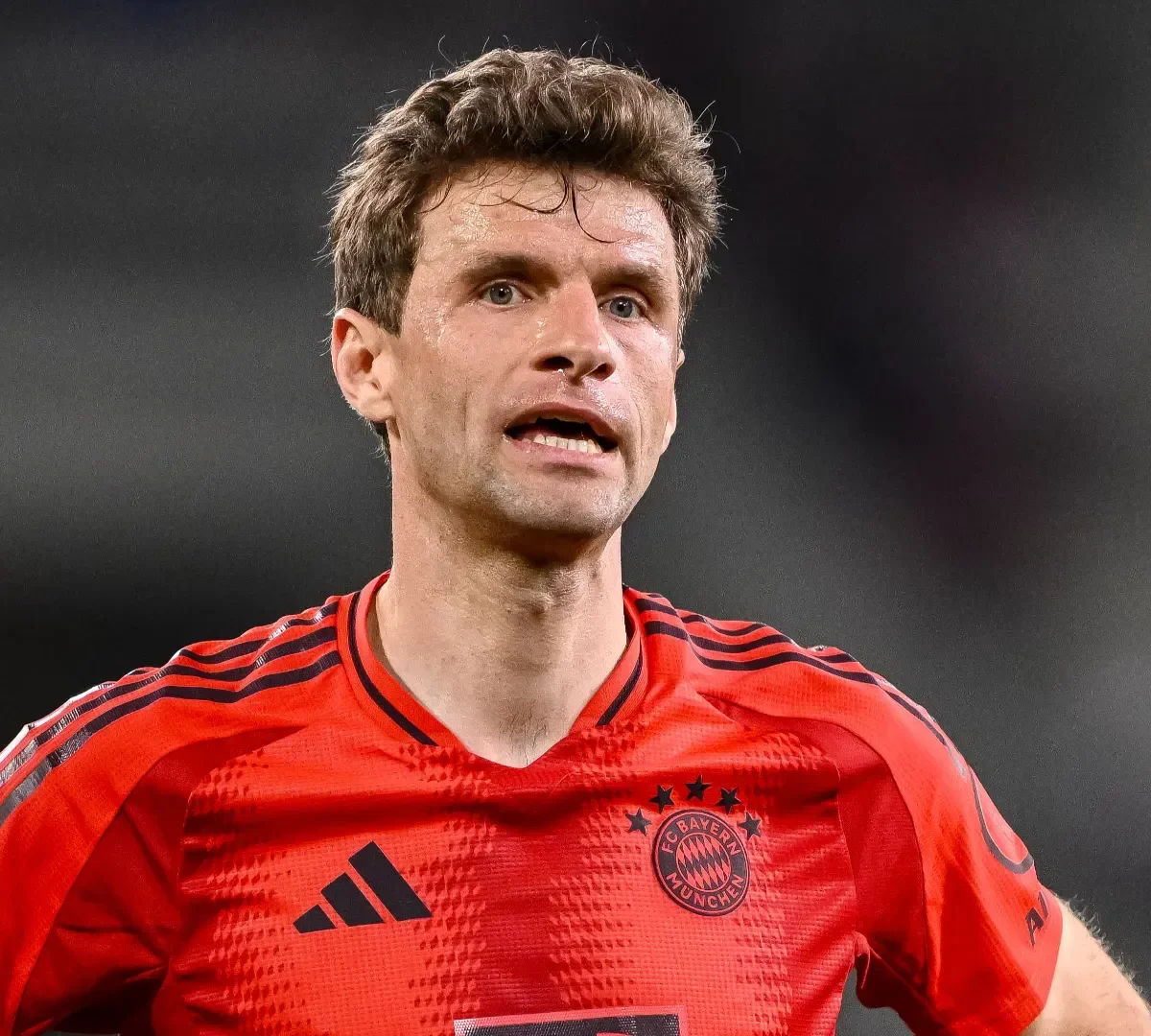 Calciomercato, Muller non esclude nulla sul futuro: c’è anche una pista italiana
