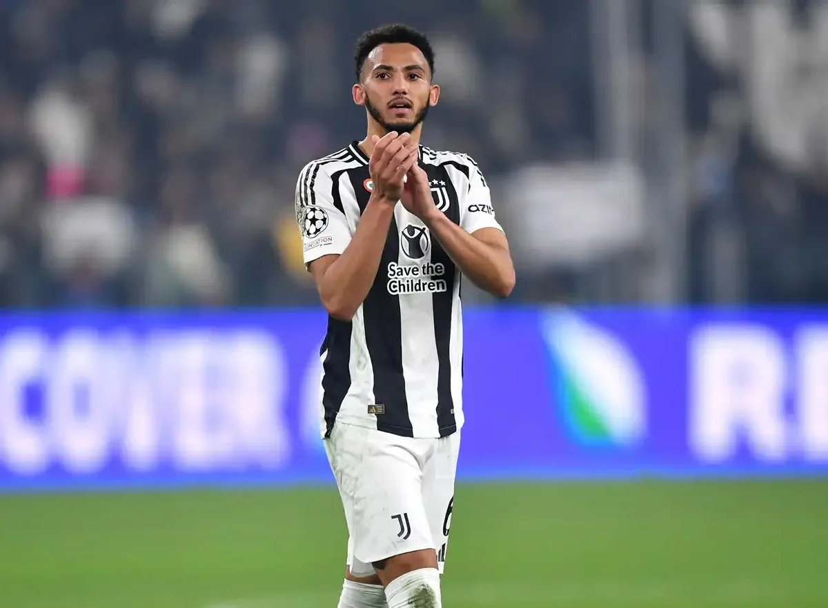 Calciomercato Juve: sorpresa Kelly, speranza Douglas e piano Vlahovic