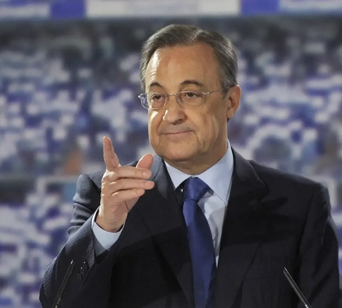 Real Madrid, Perez mi voleva: “Firmai su un fazzoletto, vi racconto l’aneddoto”