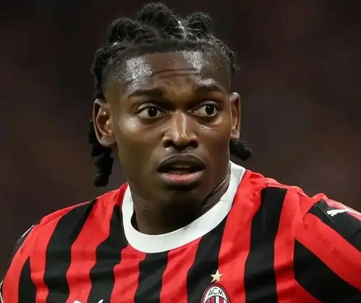 Milan retroscena Leao: “Stavo per andare all’Inter, vi dico chi mi ha convinto…”