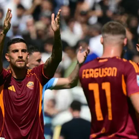 Roma, Pellegrini: “Mi sono commosso, ma sul futuro vi dico che…”