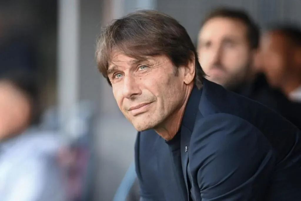 Napoli, la lista degli epurati di Conte: rischiano in quattro a gennaio