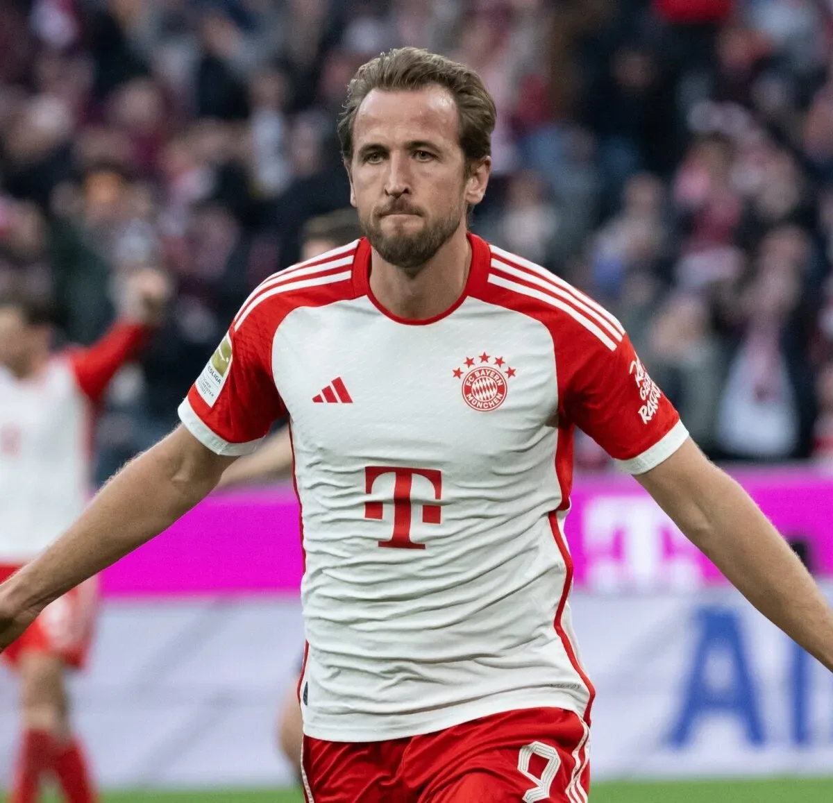 Kane ne fa 50 nell’anno solare: il Bayern trema, c’è la clausola
