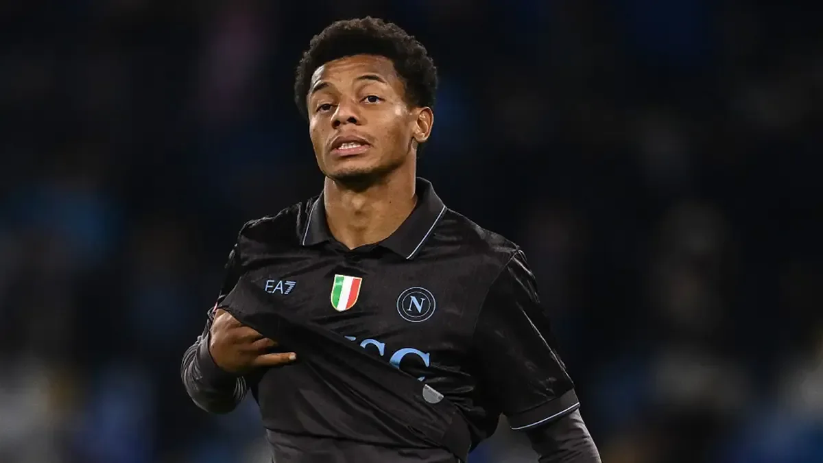 Napoli, Conte spinge sul mercato: Neres rischia l’operazione
