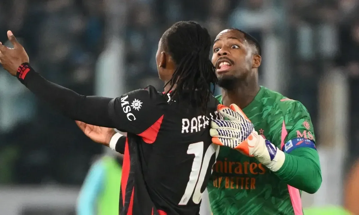 Milan, su Leao pronti ad ascoltare offerte: la posizione del club