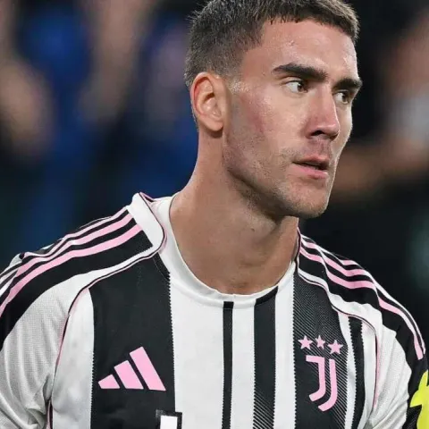 Vlahovic, la Juve rimanda e il Milan ci riprova