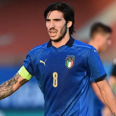 Calciomercato, si prospetta un nuovo trasferimento record per Tonali